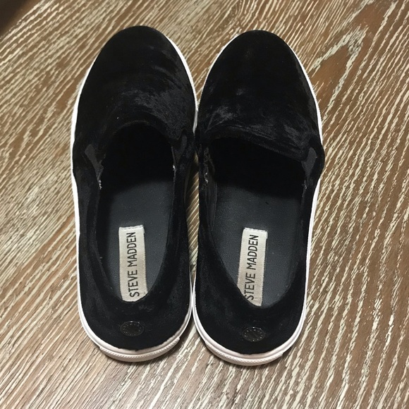 Steve Madden Black Velvet Sneaker - Picture 4 of 7